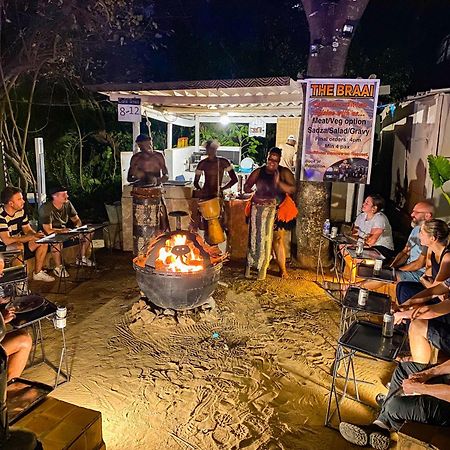 Victoria Falls Backpackers Lodge- Camp Sites Extérieur photo
