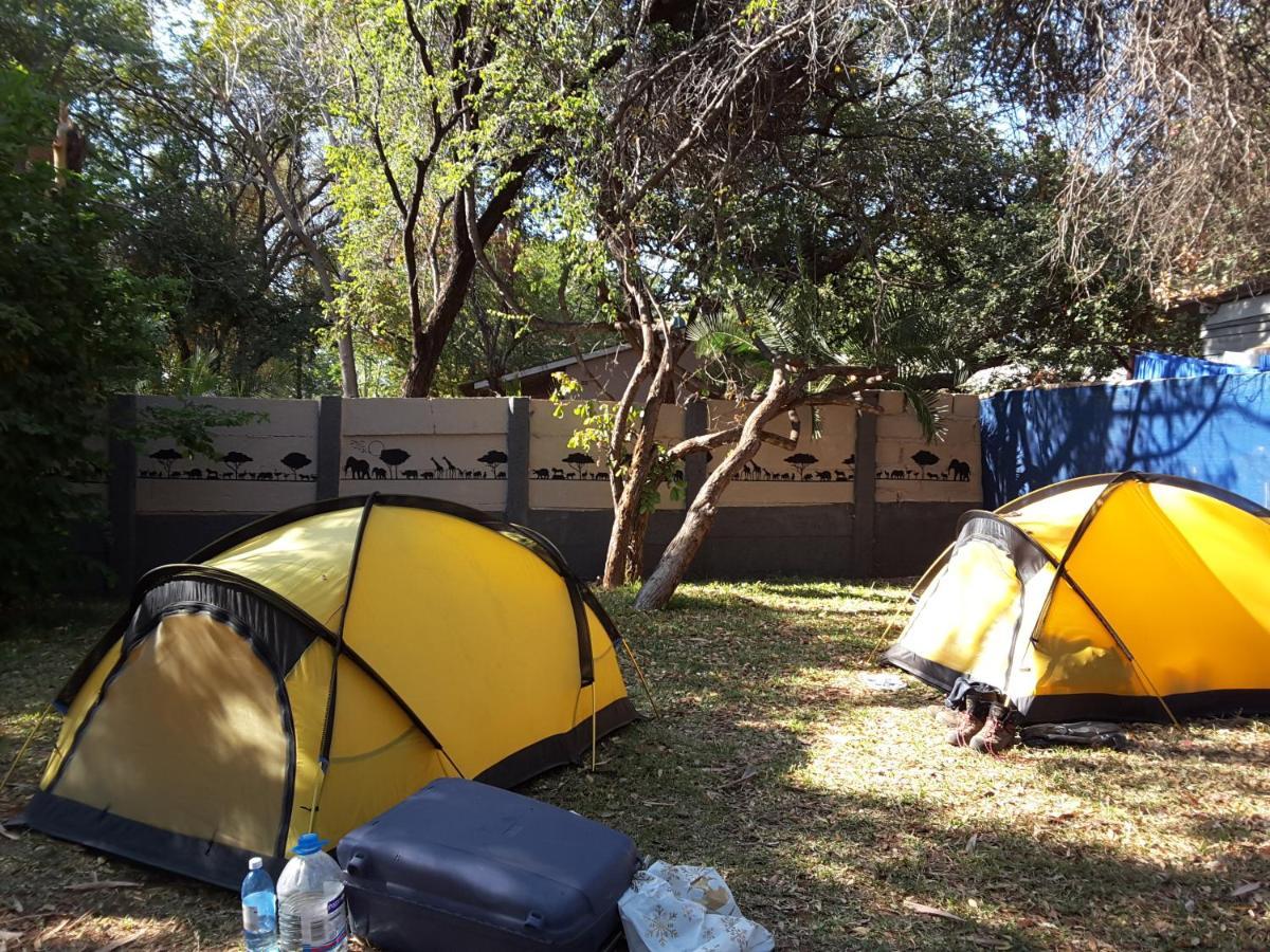 Victoria Falls Backpackers Lodge- Camp Sites Extérieur photo