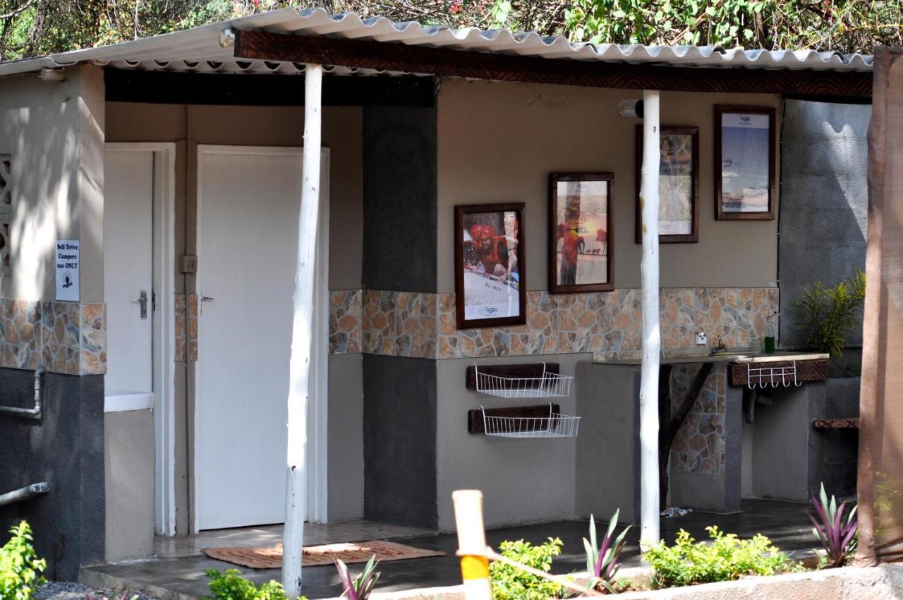 Victoria Falls Backpackers Lodge- Camp Sites Extérieur photo