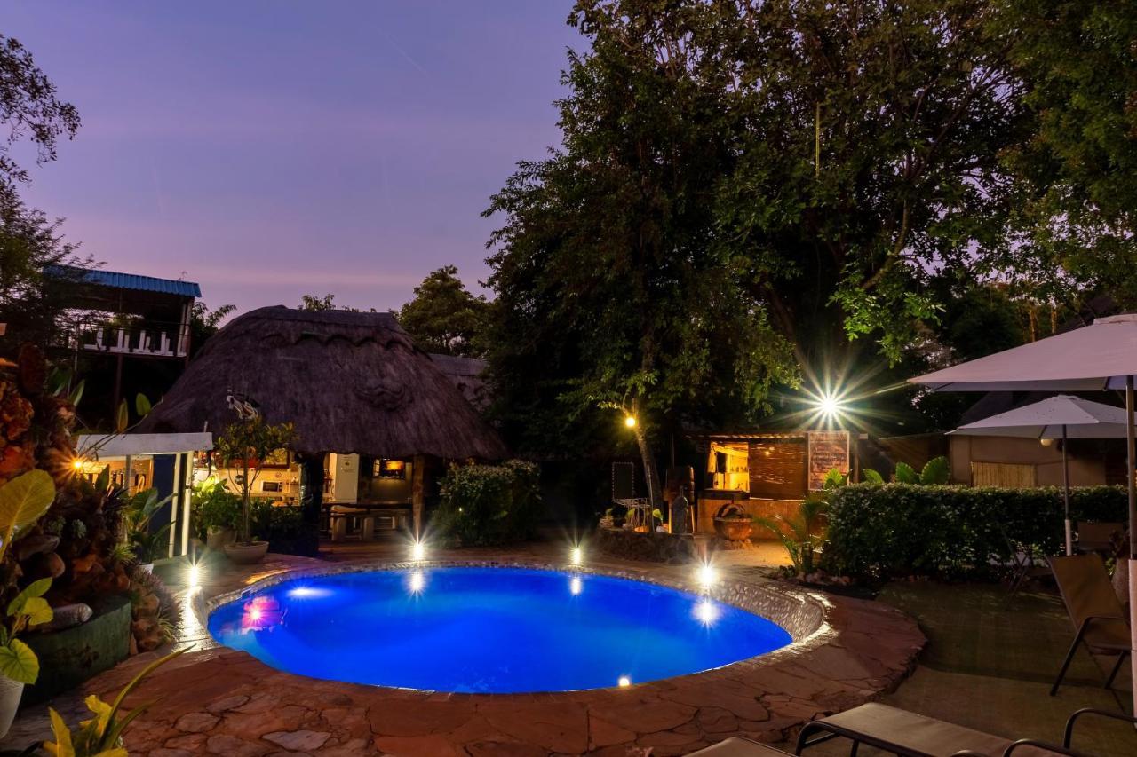 Victoria Falls Backpackers Lodge- Camp Sites Extérieur photo