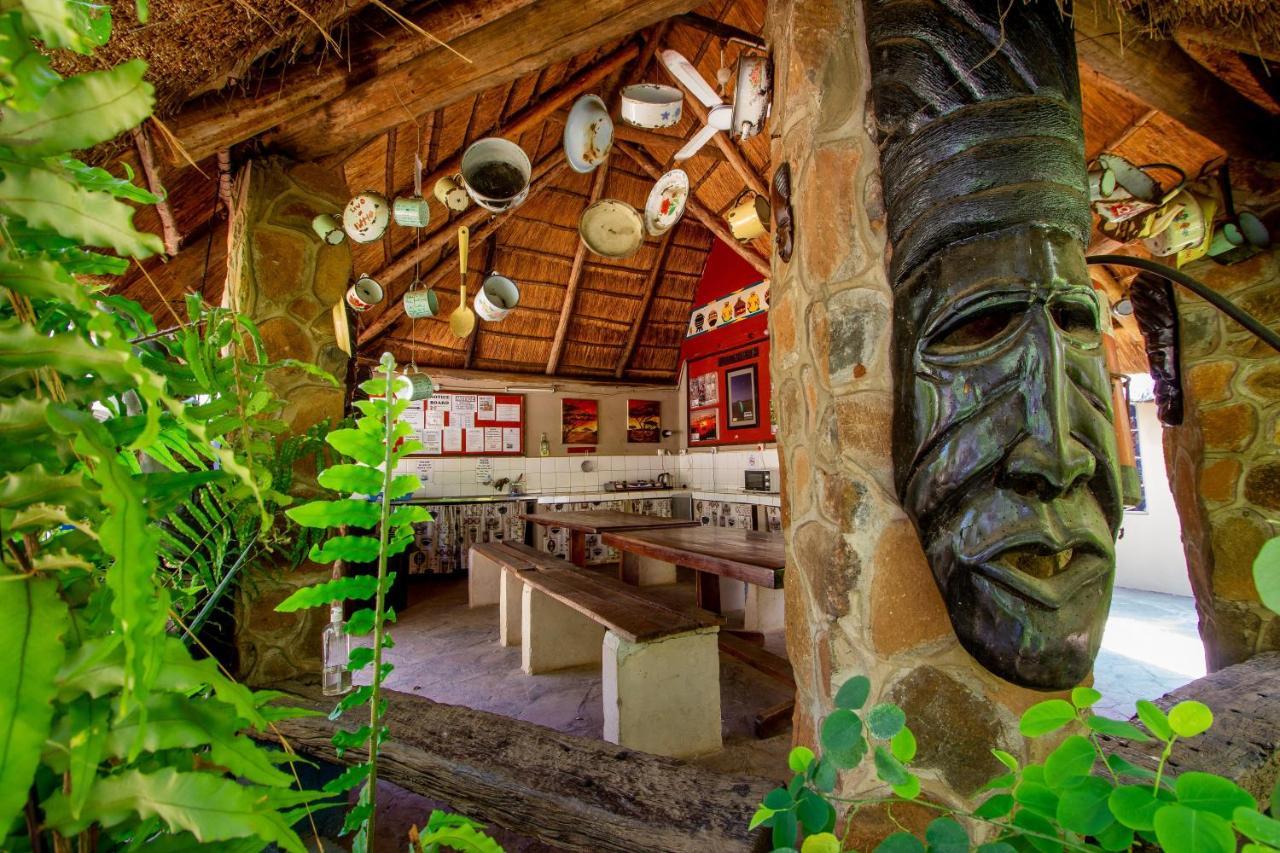 Victoria Falls Backpackers Lodge- Camp Sites Extérieur photo
