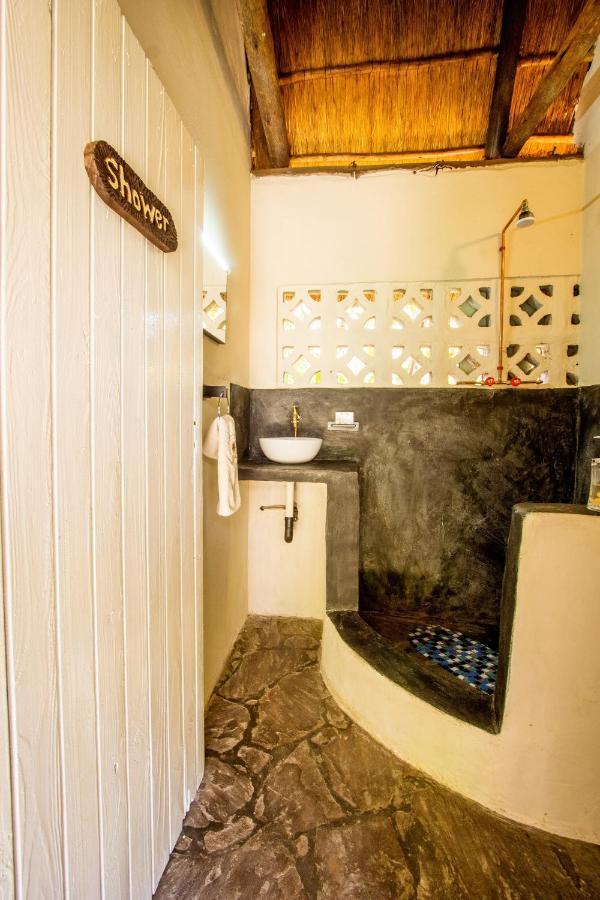 Victoria Falls Backpackers Lodge- Camp Sites Extérieur photo