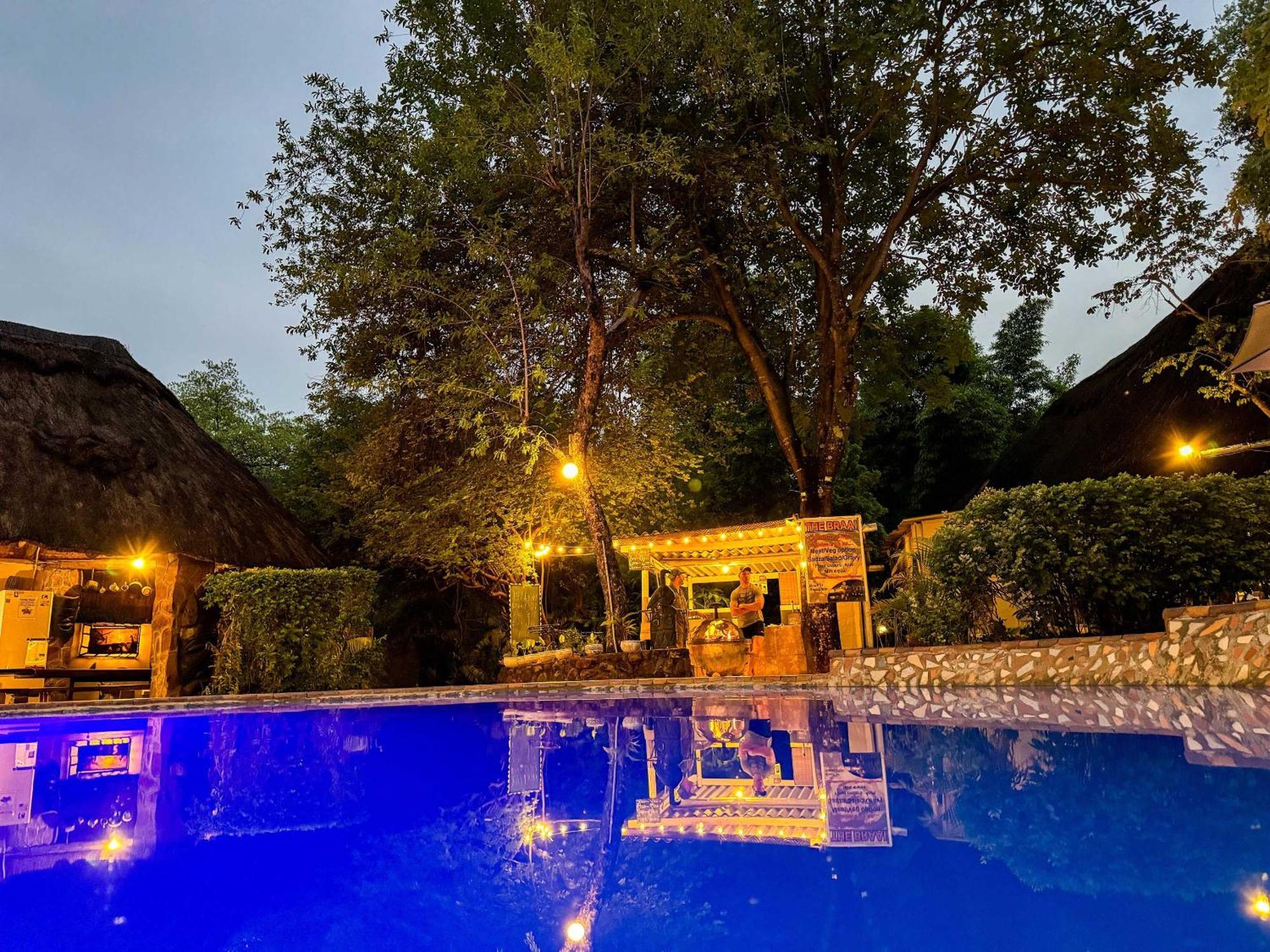 Victoria Falls Backpackers Lodge- Camp Sites Extérieur photo