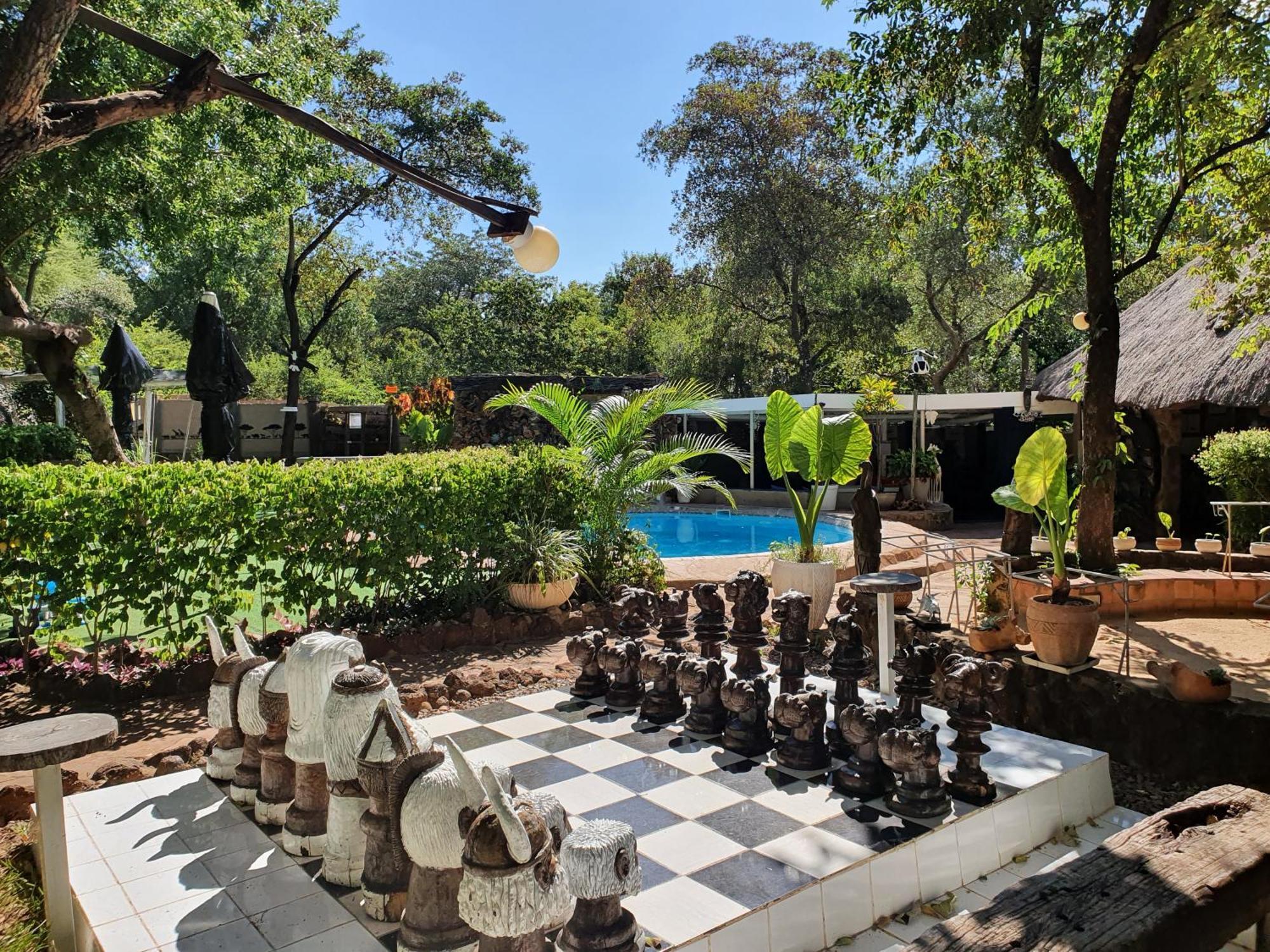 Victoria Falls Backpackers Lodge- Camp Sites Extérieur photo